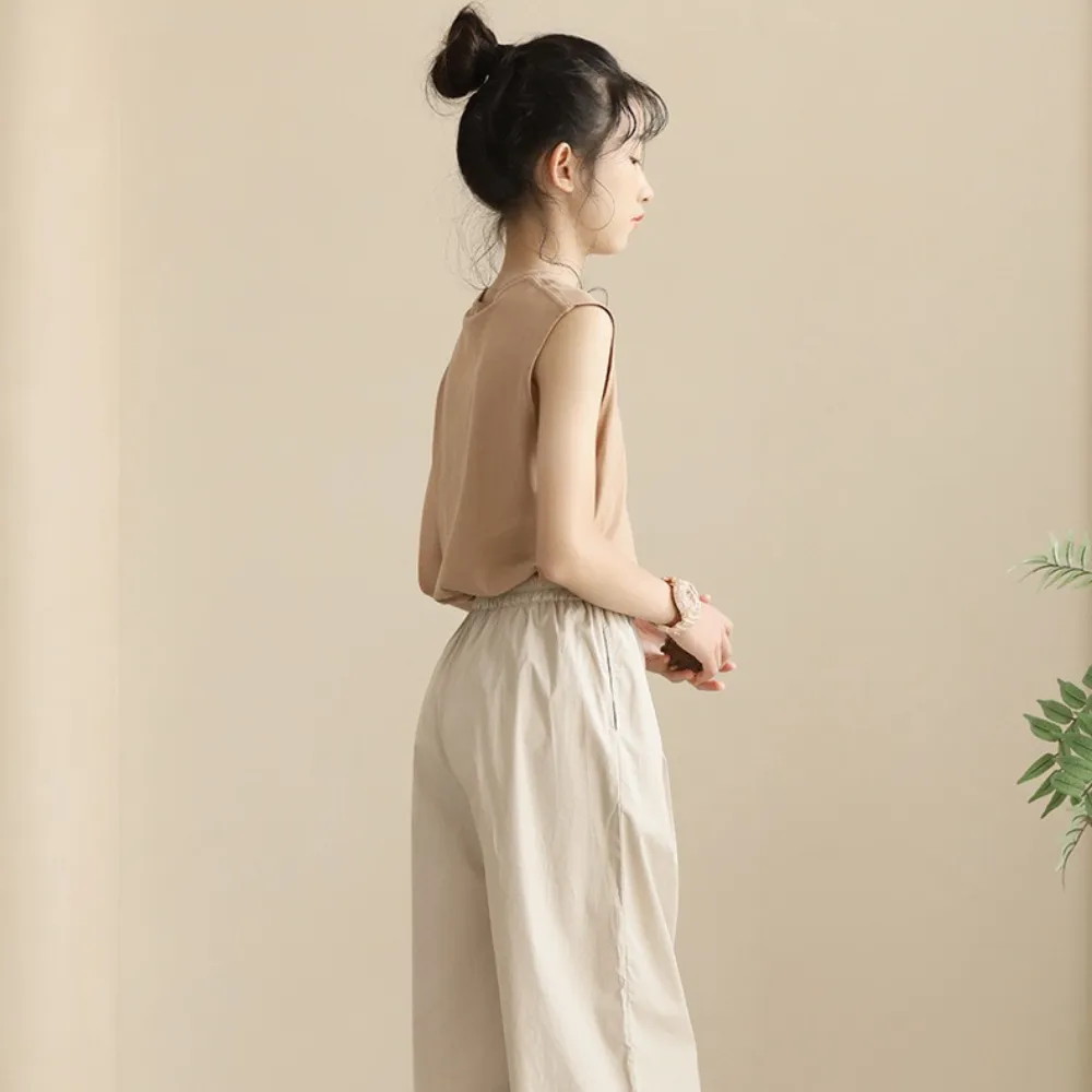 日系 口袋背心/ 卡其色长裤 Patched Pocket Sleeveless Tops/ Straight Leg Pants in Khaki