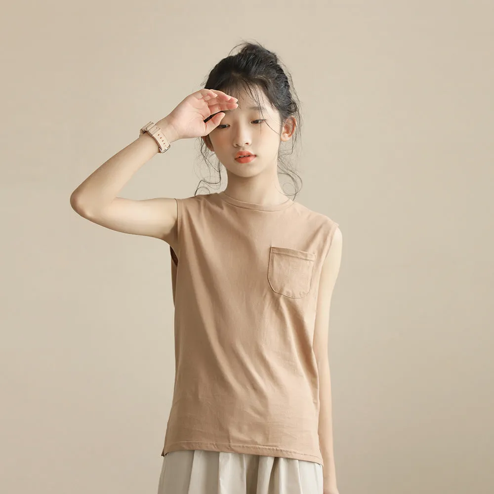 日系 口袋背心/ 卡其色长裤 Patched Pocket Sleeveless Tops/ Straight Leg Pants in Khaki
