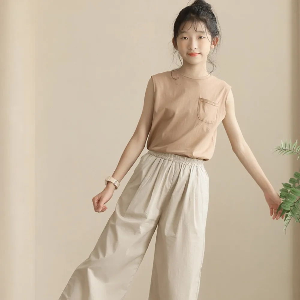 日系 口袋背心/ 卡其色长裤 Patched Pocket Sleeveless Tops/ Straight Leg Pants in Khaki