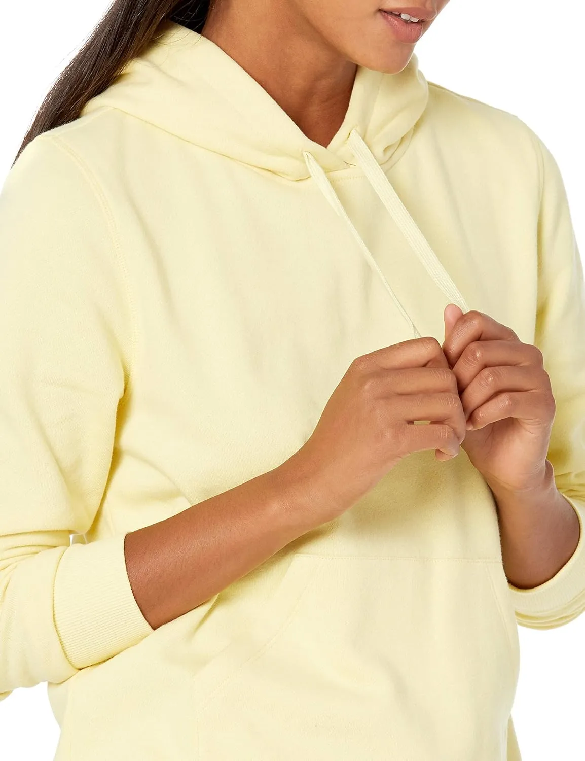 Amazon Essentials Women's Regular-Fit Fleece Pullover Hoodie (Available in Plus Size)