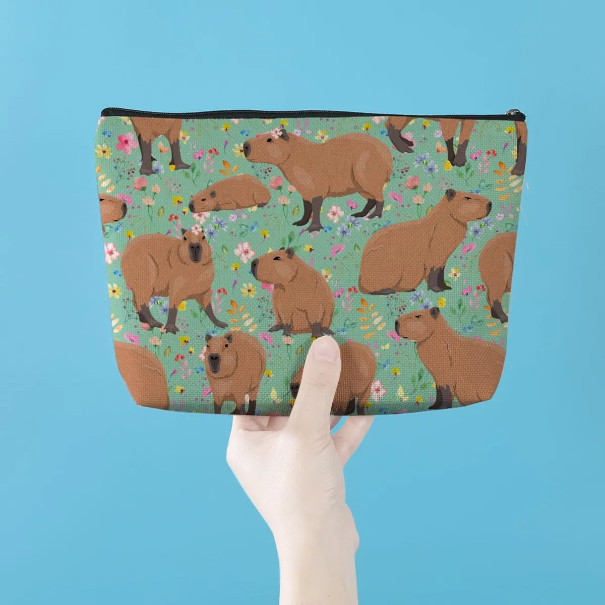 Azteoiz Cute Capybara Makeup Bag Capybara Gifts Cosmetic Bag Animal Lover Gifts for Women Girls Capybara Lovers Daughter Friends Niece Capybara Stuff Graduation Birthday Gifts Travel Toiletry Bag