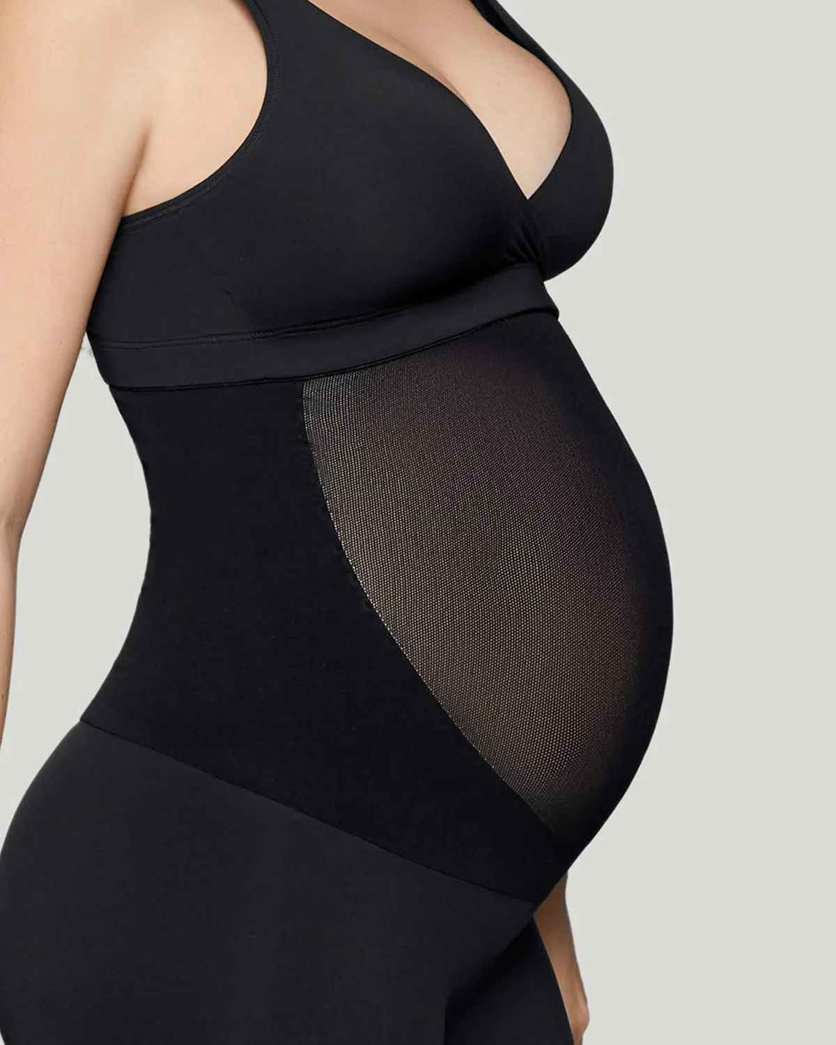 Legging para el embarazo con soporte lumbar y banda que soporta el abdomen
