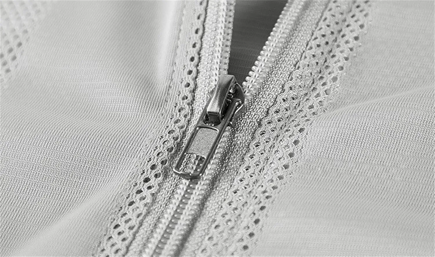 Men's Summer Vest Casual Lightweight Breathable Mesh Cycling Travel Zip Vest