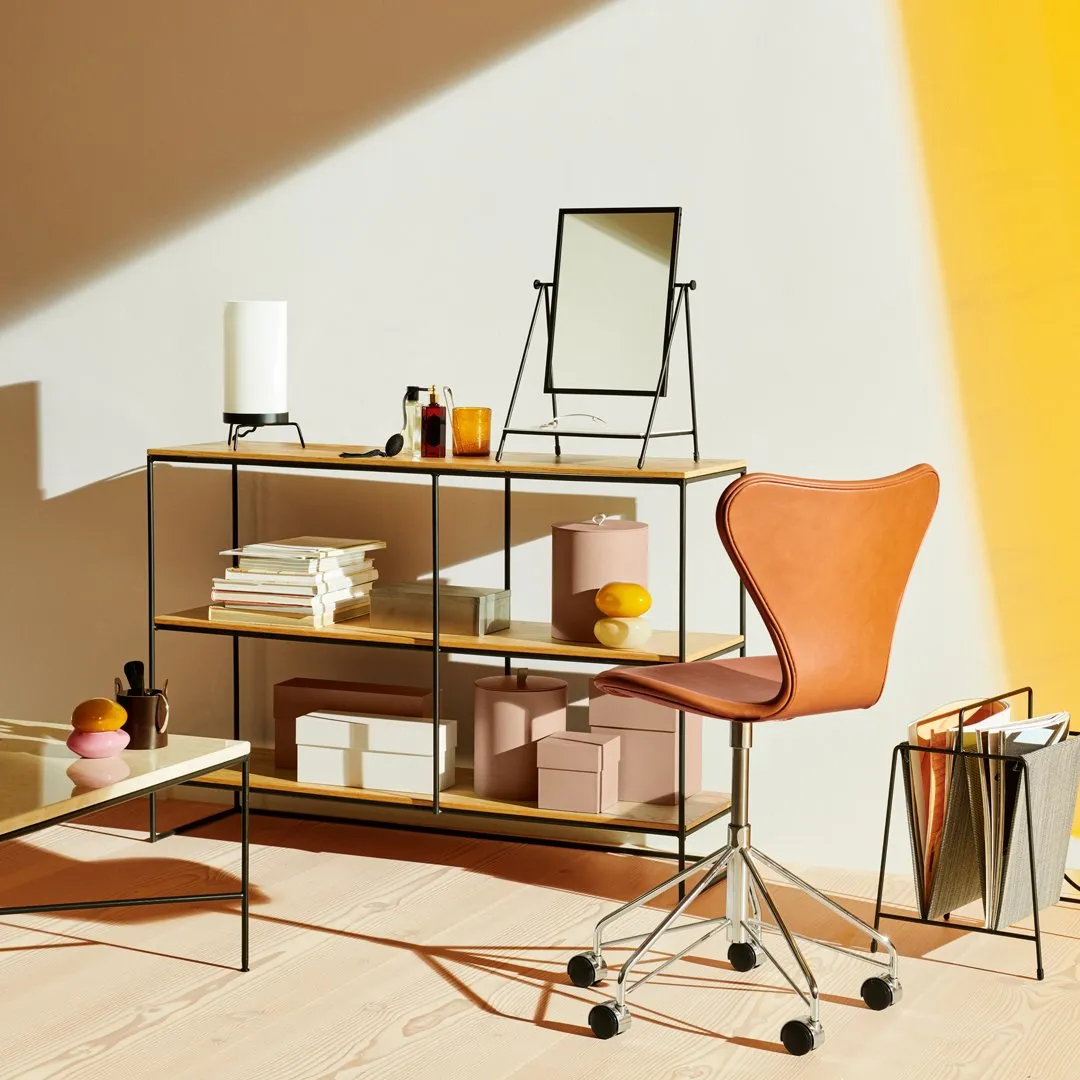 PM-02 Table Lamp