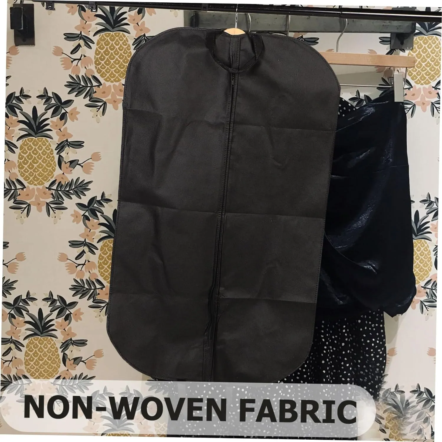 PRETYZOOM Garment Bag for Travel Cover Protector Large Capacity Hanging Garment Bag Dress for Travel Business Folding Random