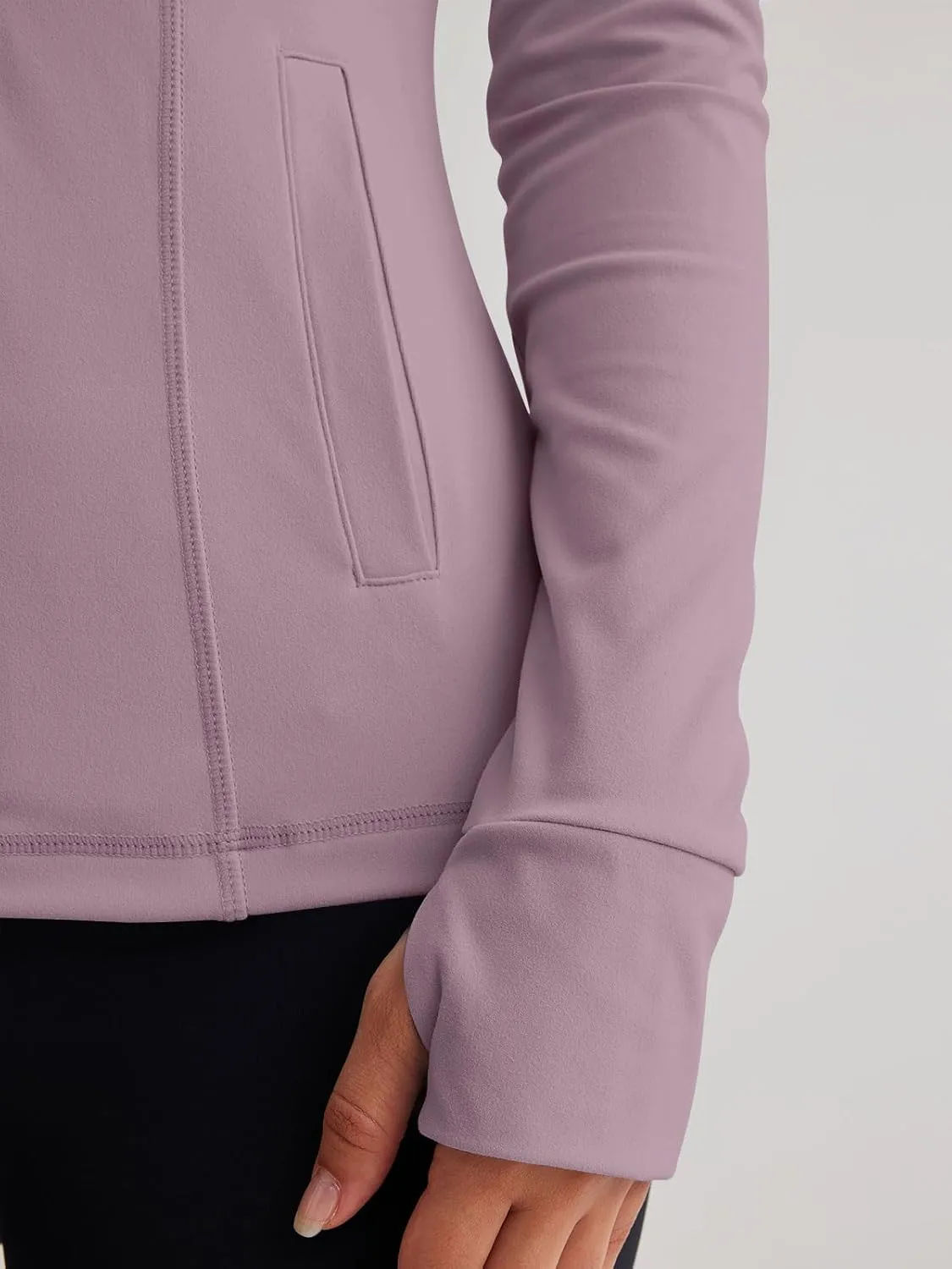 Trendy Queen Womens Lightweight Zip Up Jackets Mock Turtleneck Fall Hoodies Fitted 2024 Athletic Workout Clothes with Pockets