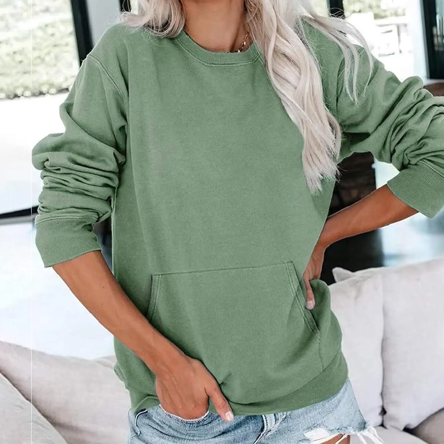 Womens Crewneck Sweatshirt Fleece Long Sleeve Cute Sweatshirts No Hooded Y2k Plain Trendy Hoodies with Pockets