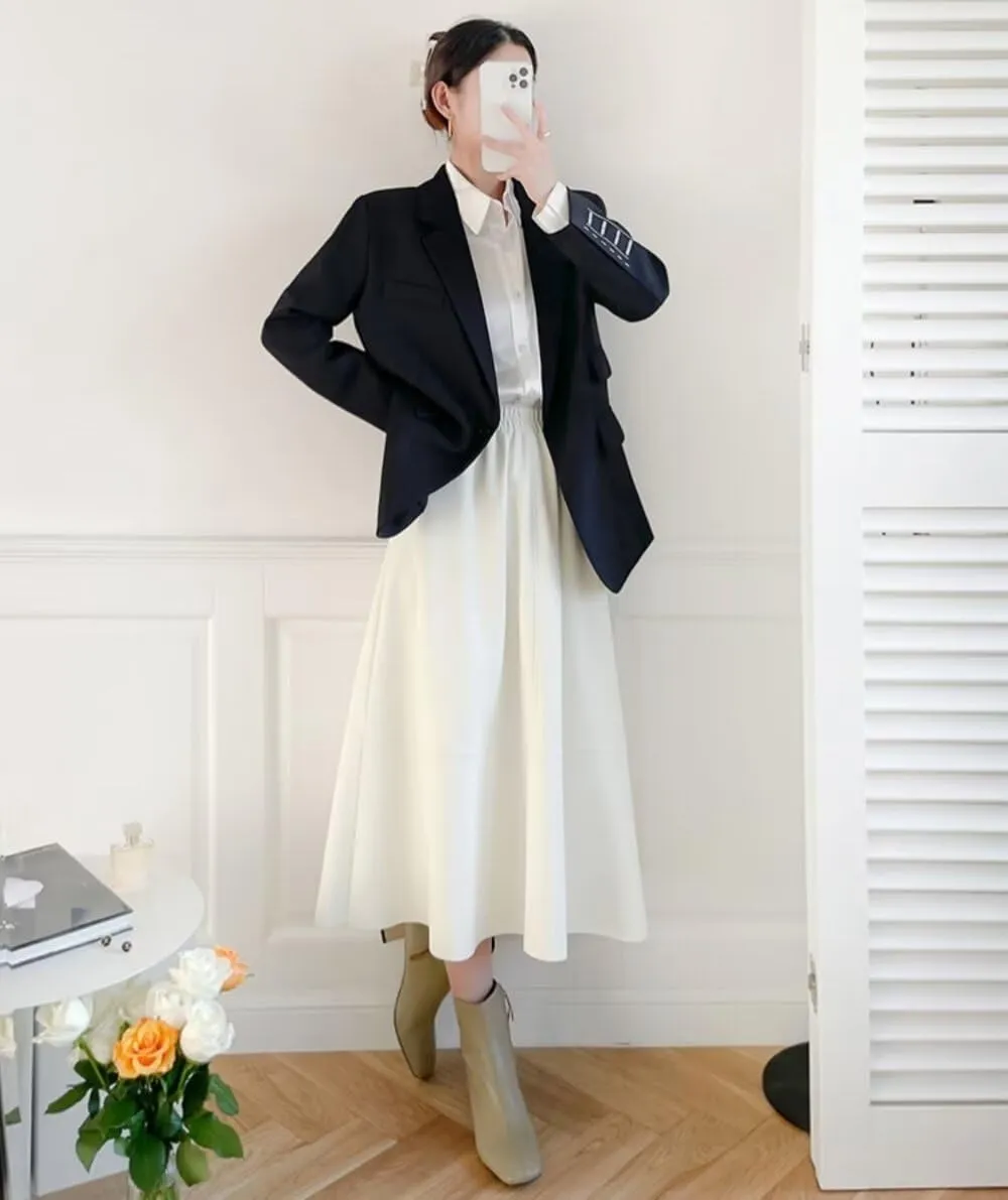Women's Faux Leather Skirt Retro High Waisted Pleated Long A-line Midi Skirt with Pockets