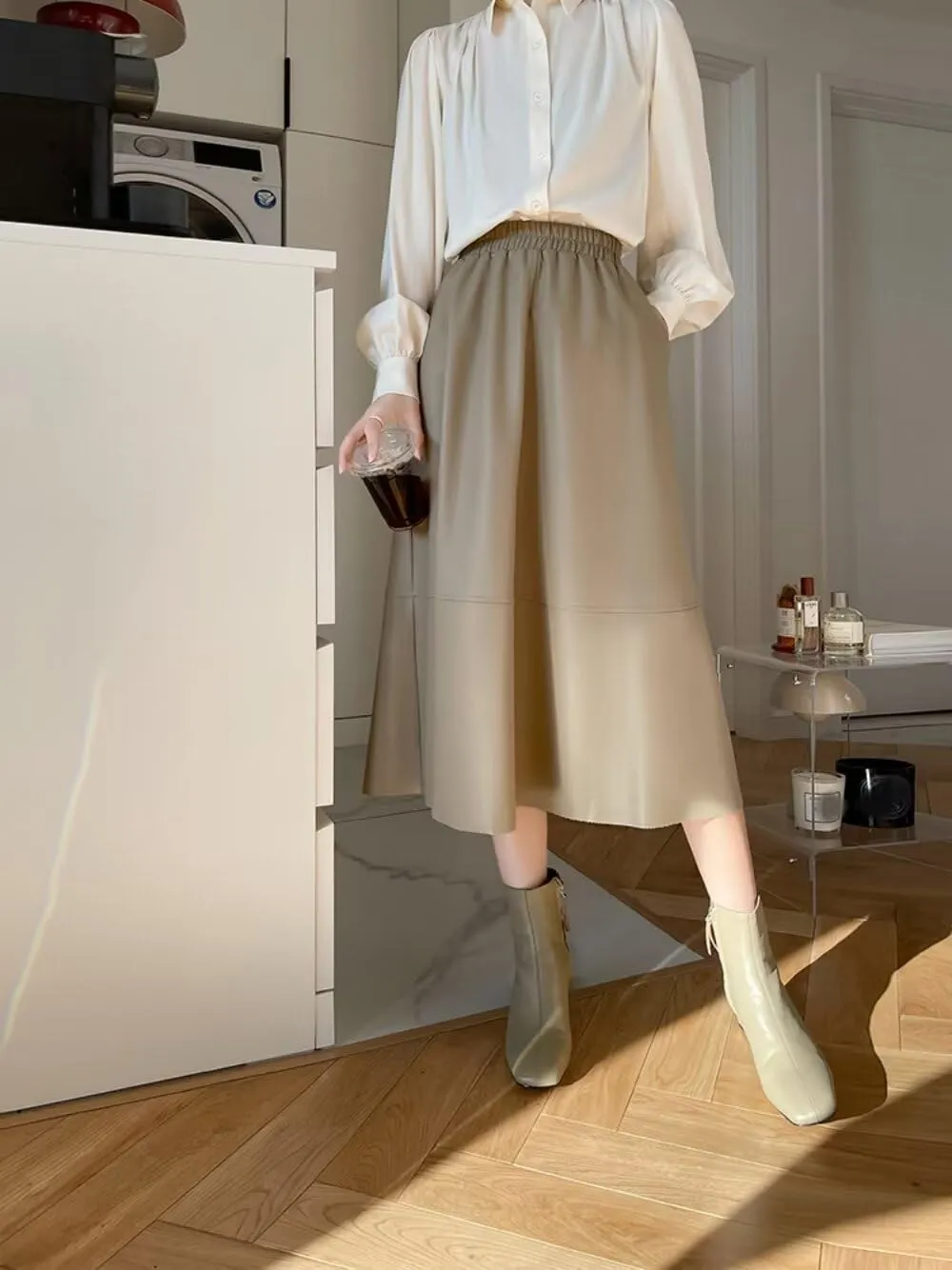 Women's Faux Leather Skirt Retro High Waisted Pleated Long A-line Midi Skirt with Pockets